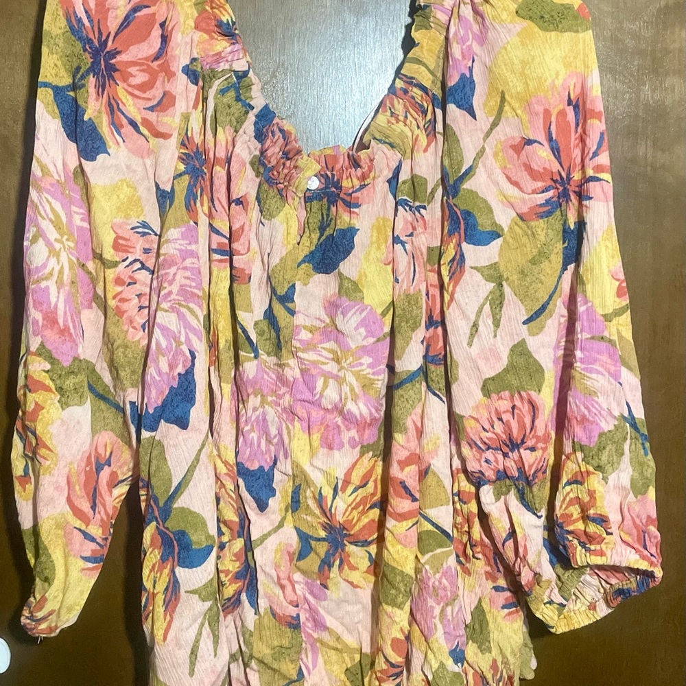 Terra & Sky Ruffled 3/4 Sleeve Blouse